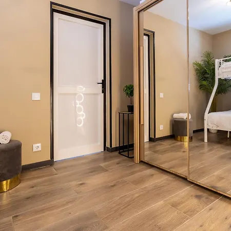 Casa Lola - Renovated Close To Center And Apartment